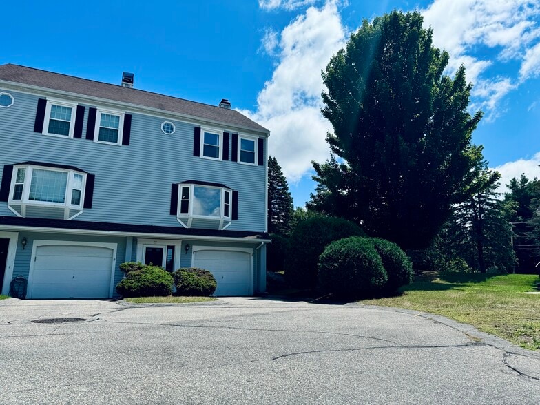 Primary Photo - 17 Cadogan Way