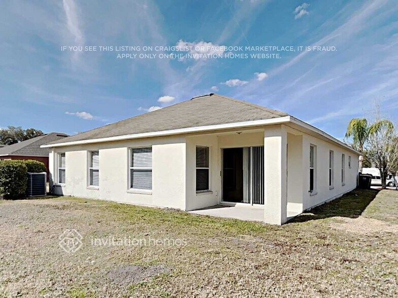 Building Photo - 2341 Hamlet Cir