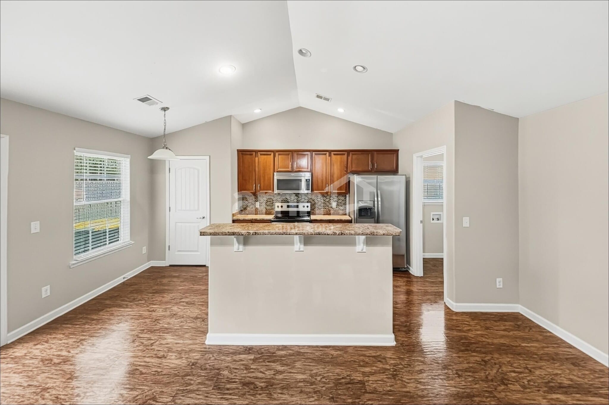 Building Photo - 298 Willow Point Cir