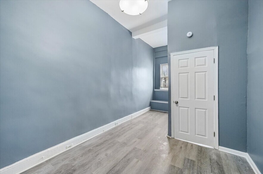 Building Photo - 1110 Morton Ave