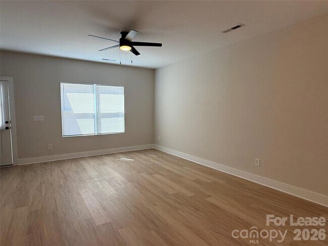 Building Photo - 1211 Tower Dr