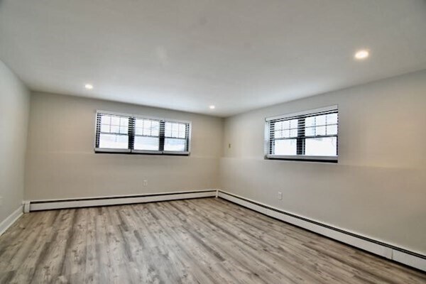 Building Photo - 90 E Squantum St