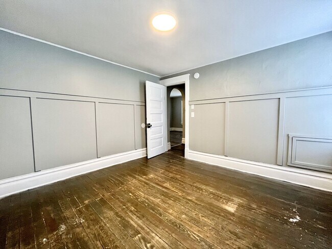 Building Photo - 855 Turner Ave