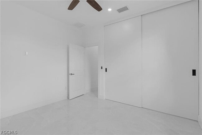 Building Photo - 2001 NW 25th Ave