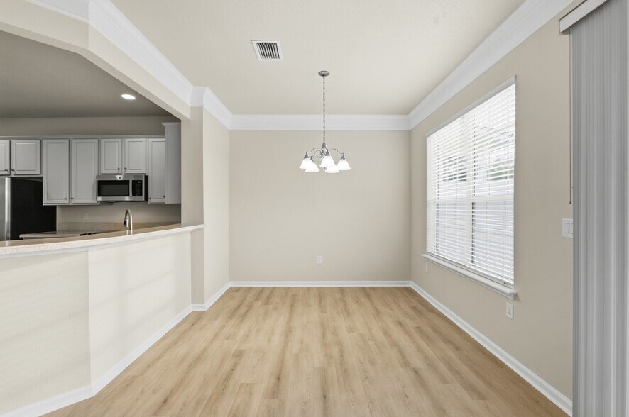 Building Photo - 6280 Autumn Berry Cir