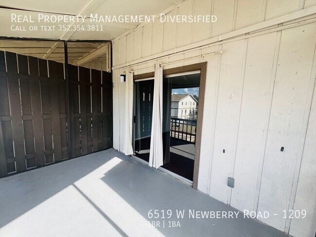 Building Photo - 6519 W Newberry Rd