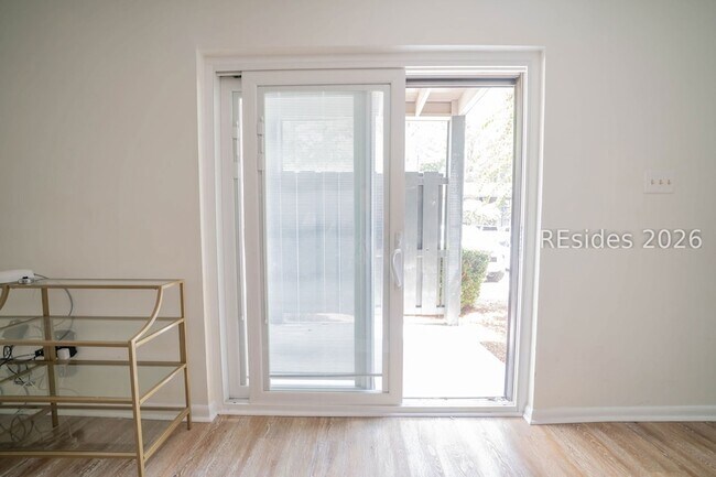Building Photo - 141 Lamotte Dr