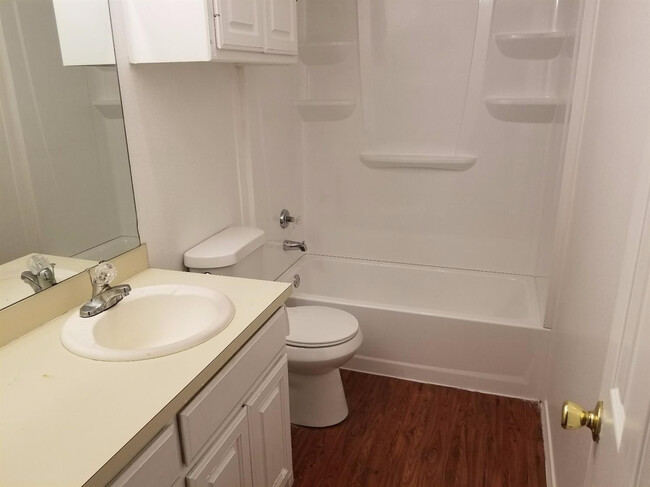 Building Photo - 1909 S Loop 289