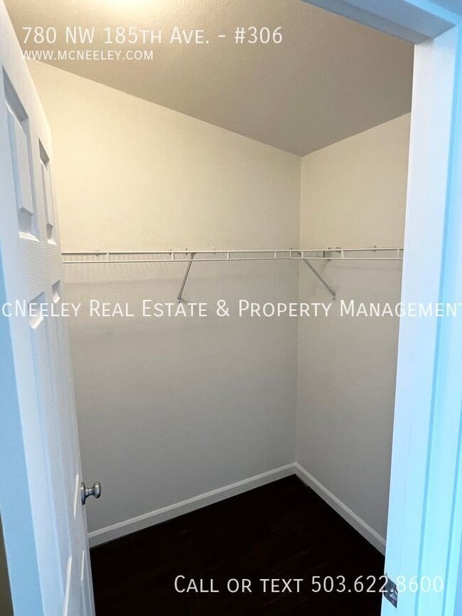 Building Photo - 780 NW 185th Ave