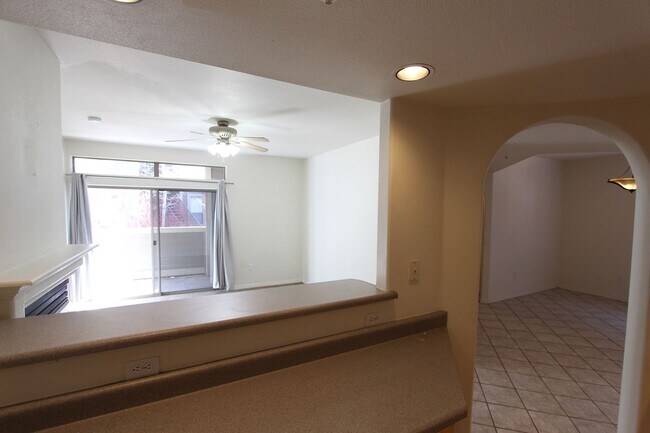 Building Photo - $500 off 1st months Rent!_3-Bedroom Summit Park Condo with Fireplace, Balcony & Covered Parking