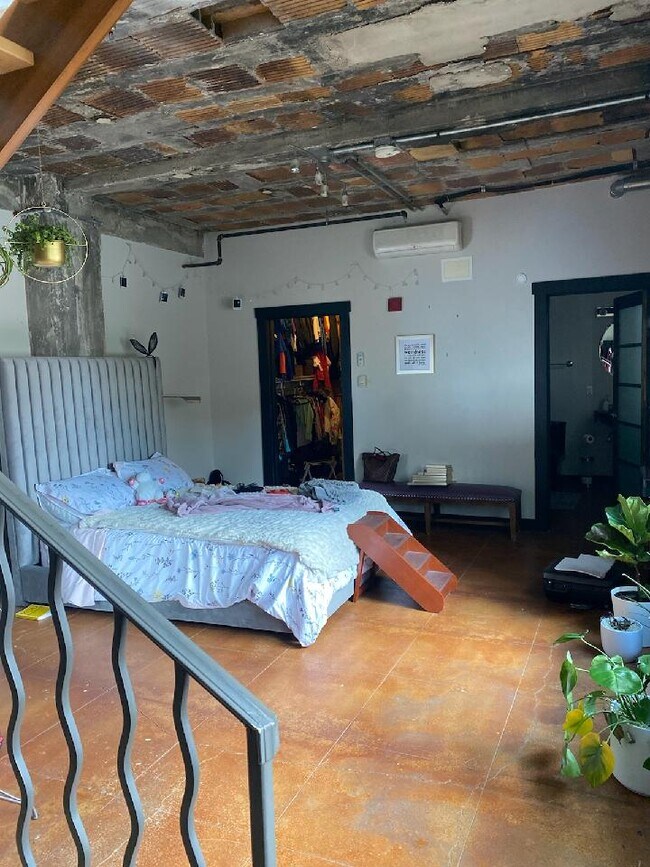 Building Photo - 2915 John R St