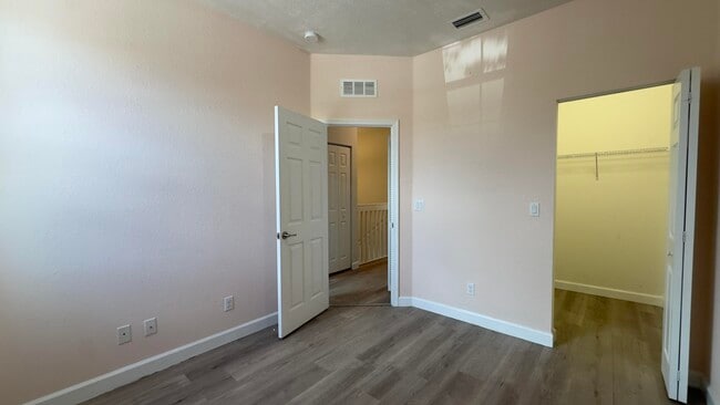 Building Photo - 5283 Ellery Terrace
