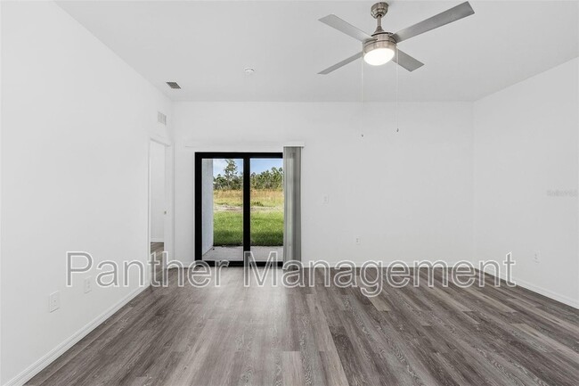 Building Photo - 1095 Highlands Rd