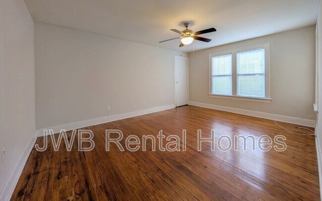 Building Photo - 2250 Dellwood Ave