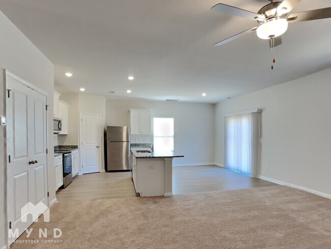 Building Photo - 349 Taverners Ln
