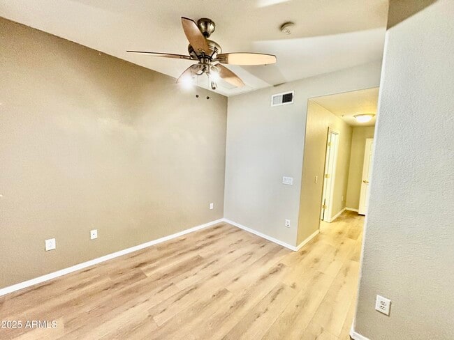 Building Photo - 18250 N Cave Creek Rd