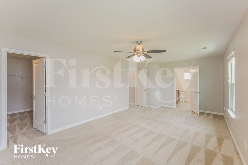 Building Photo - 102 Shanache Dr