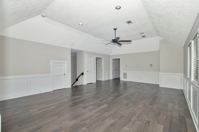 Building Photo - 11771 Quail Creek Dr