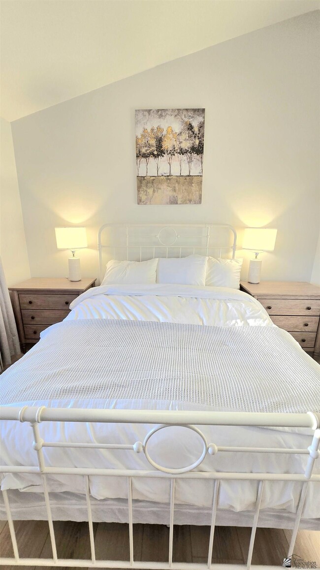 Building Photo - 2008 S 14th Ave