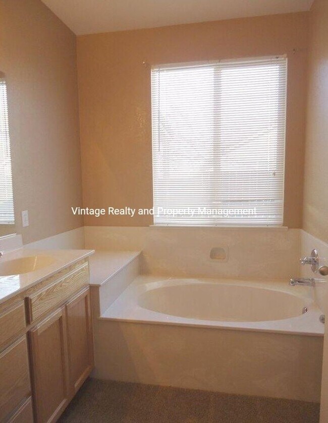 Building Photo - 1473 Swallow Tail Ln