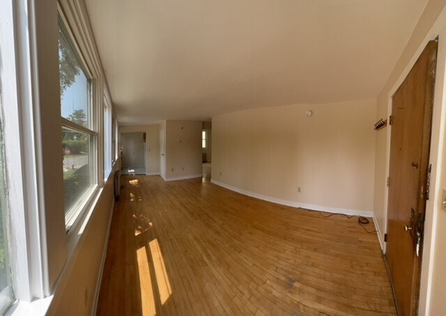 Building Photo - 172 Cliff St