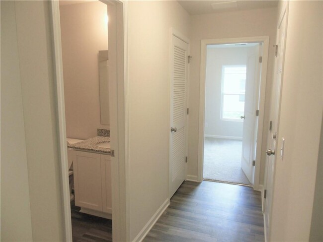 Building Photo - 208 Saddle Brooke Trace