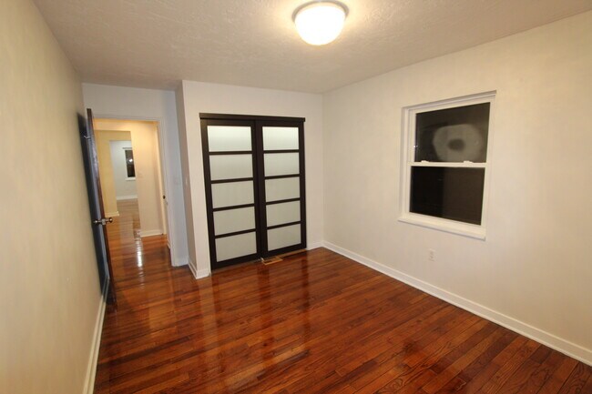 Building Photo - 4511 Main St