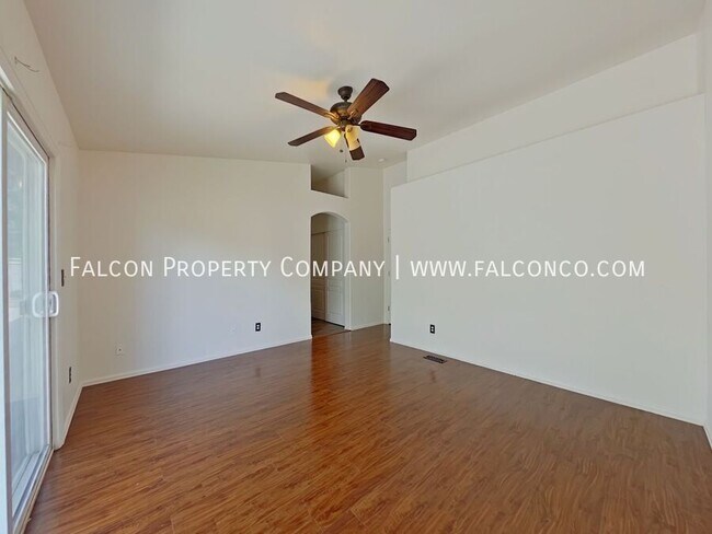Building Photo - 4198 Vernal Cir