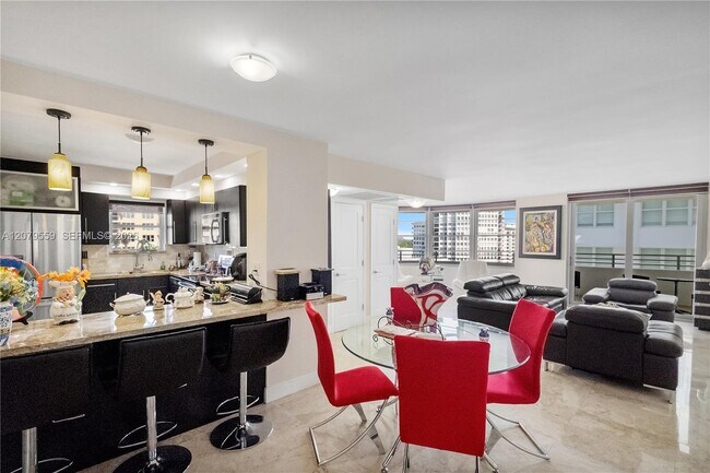 Building Photo - 5555 Collins Ave