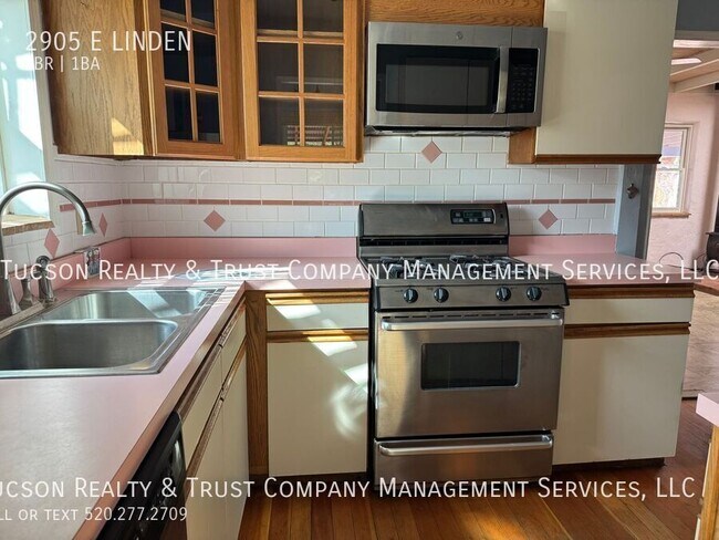 Building Photo - 2905 E LINDEN-