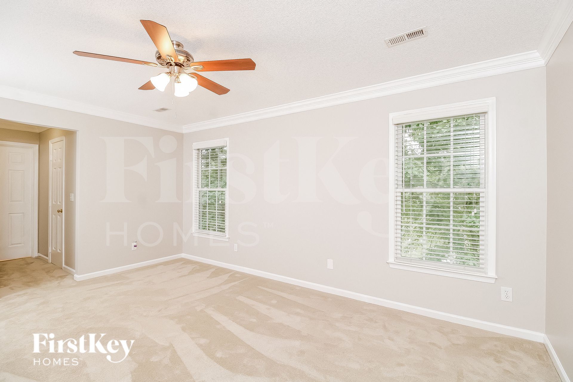 Building Photo - 9 Park Village Ct