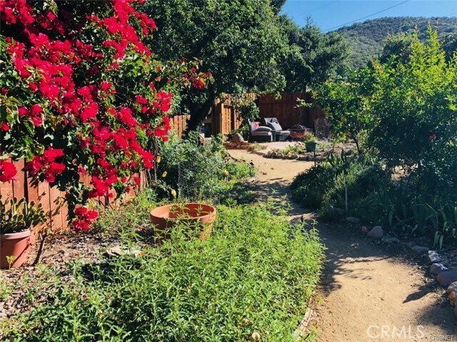 Building Photo - 456 S Skyline Dr