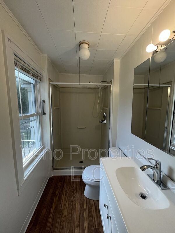 Building Photo - 32 Russell Rd