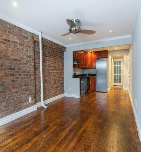 Building Photo - 147 Avenue A