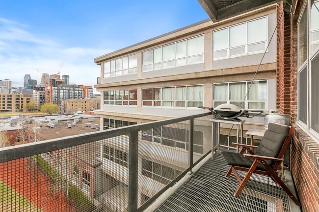 Building Photo - 901 N 3rd St