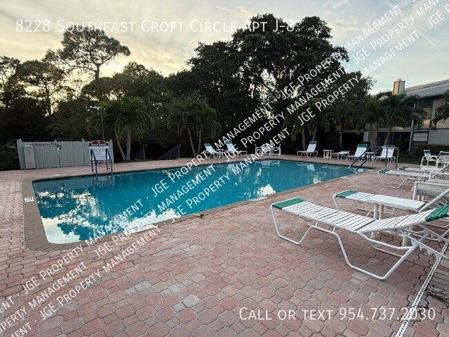 Building Photo - 8228 SE Croft Cir