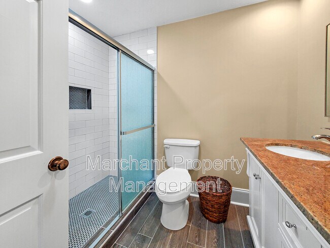 Building Photo - 100 Pine Wood Dr