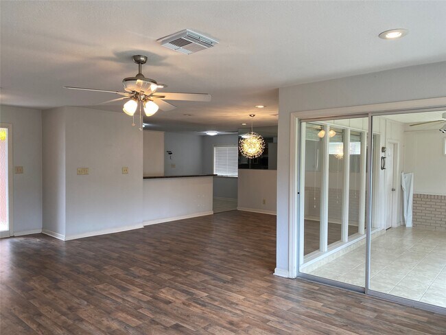 Building Photo - 16 Harbor Ln