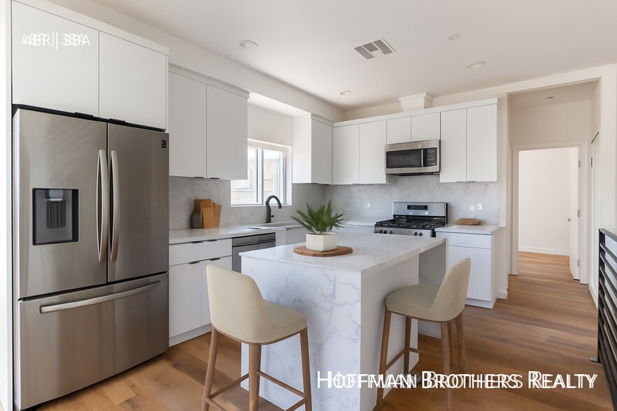 Building Photo - 4507 1/4 W 18th St