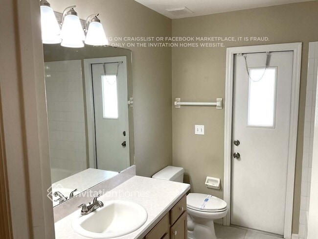 Building Photo - 2311 Hamlin Trail