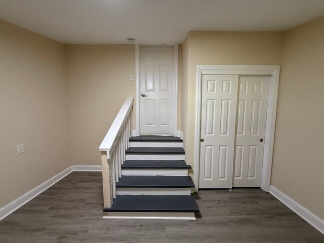 Building Photo - 428 3rd Ave