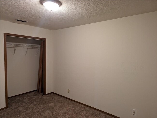 Building Photo - 2863 Kasey Ave