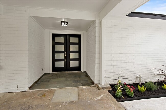 Building Photo - 202 Brandywyne Dr