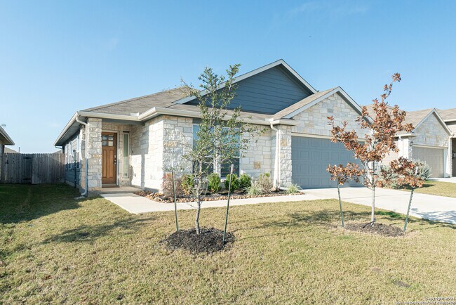 Building Photo - 533 Moonvine Way