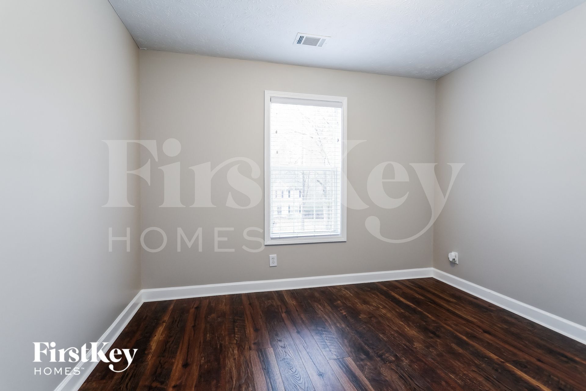 Building Photo - 241 Ryan Rd