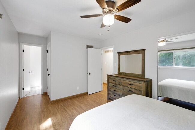 Building Photo - 1806 Partridge Dr