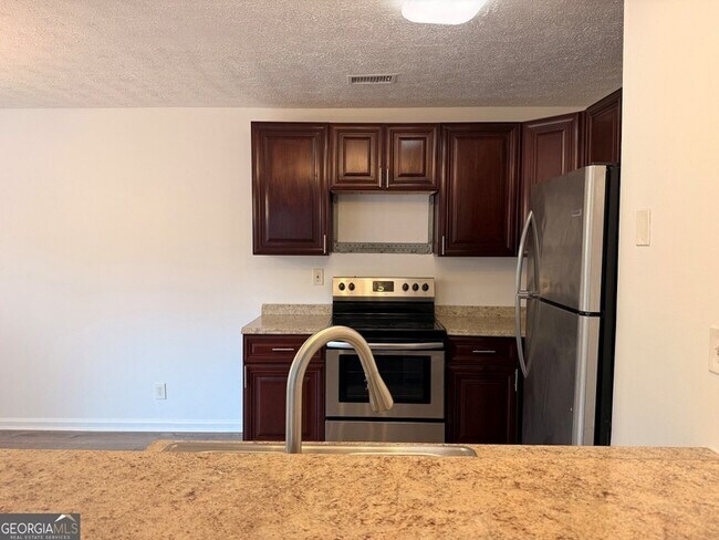 Building Photo - 1026 Wuthering Way