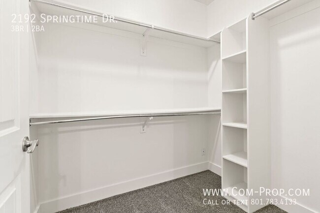 Building Photo - 2192 Springtime Dr