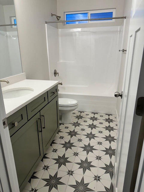 Upstairs bathroom - 1625 W Talus Ridge Dr