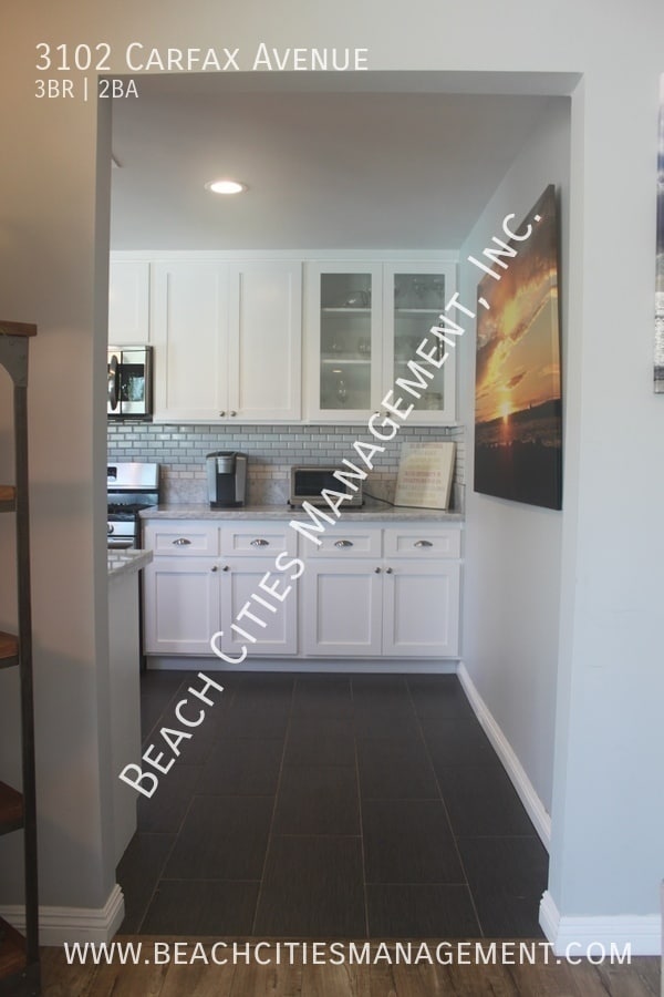 Building Photo - 3102 Carfax Ave